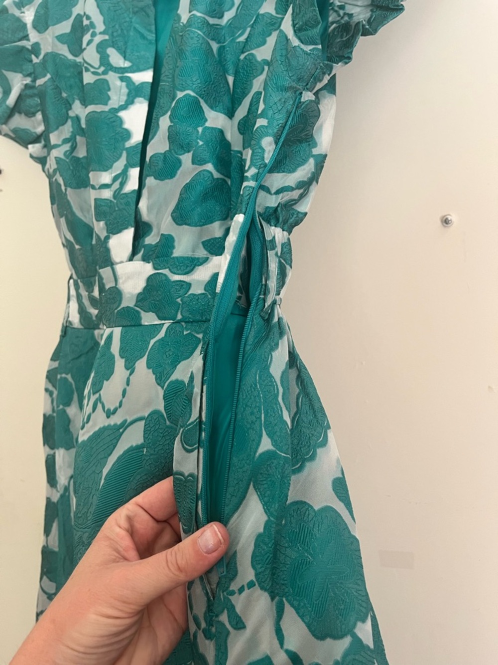 Teal Floral Maxi Dress with Defined Waist - Women - Picture 3 of 6